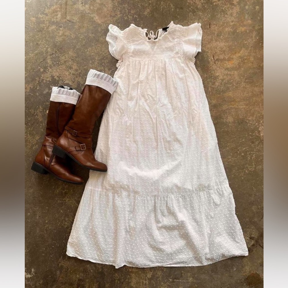 Vintage white eyelet frilly babydoll maxi dress